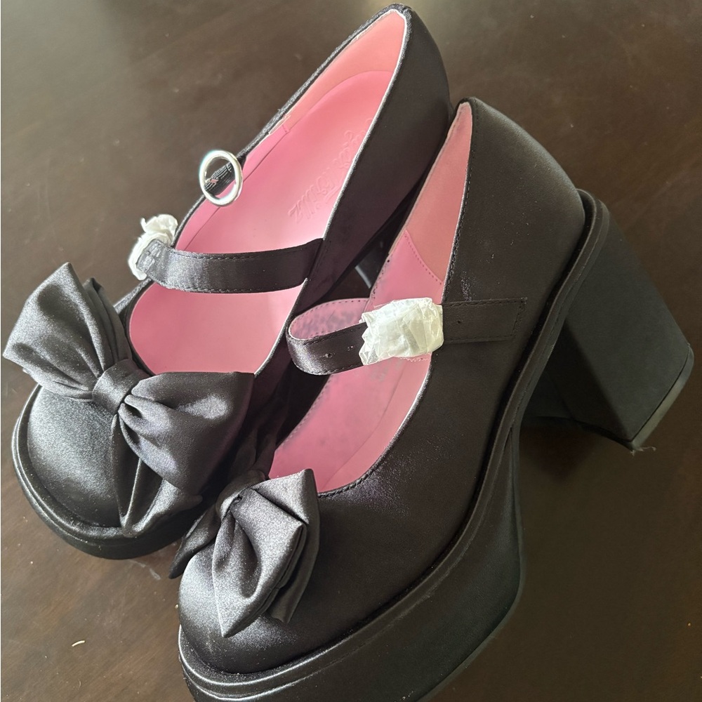 Dollskill platform Mary Jane’s